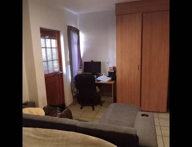 1 BEDROOM APARTMENT FOR SALE IN AUCKLAND PARK